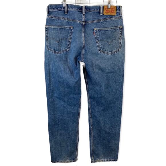 Levi's 550 Medium Wash Distressed Relaxed Fit Straight Leg Jeans Size 38x34 - Picture 3 of 13
